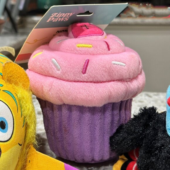 Lot of 3 Plush Dog Toys Bark Turkey Zippy Paws Cupcake PetMate Fish All Squeak - Picture 4 of 11